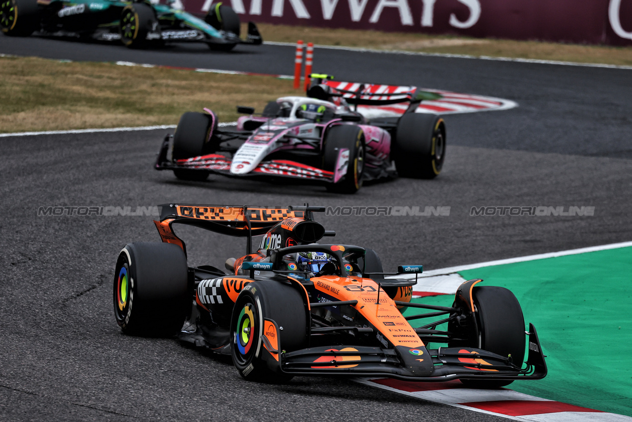 GP GIAPPONE, Oscar Piastri (AUS) McLaren MCL39.

06.04.2025. Formula 1 World Championship, Rd 3, Japanese Grand Prix, Suzuka, Japan, Gara Day.

- www.xpbimages.com, EMail: requests@xpbimages.com © Copyright: Moy / XPB Images