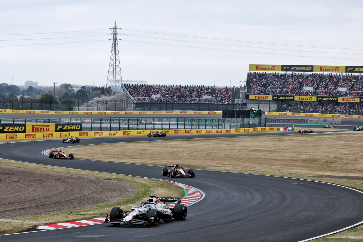 GP GIAPPONE, Max Verstappen (NLD) Red Bull Racing RB21.

06.04.2025. Formula 1 World Championship, Rd 3, Japanese Grand Prix, Suzuka, Japan, Gara Day.

- www.xpbimages.com, EMail: requests@xpbimages.com © Copyright: Charniaux / XPB Images