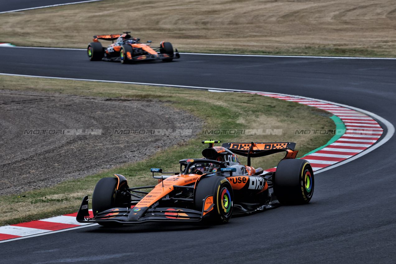GP GIAPPONE, Lando Norris (GBR) McLaren MCL39.

06.04.2025. Formula 1 World Championship, Rd 3, Japanese Grand Prix, Suzuka, Japan, Gara Day.

- www.xpbimages.com, EMail: requests@xpbimages.com © Copyright: Charniaux / XPB Images