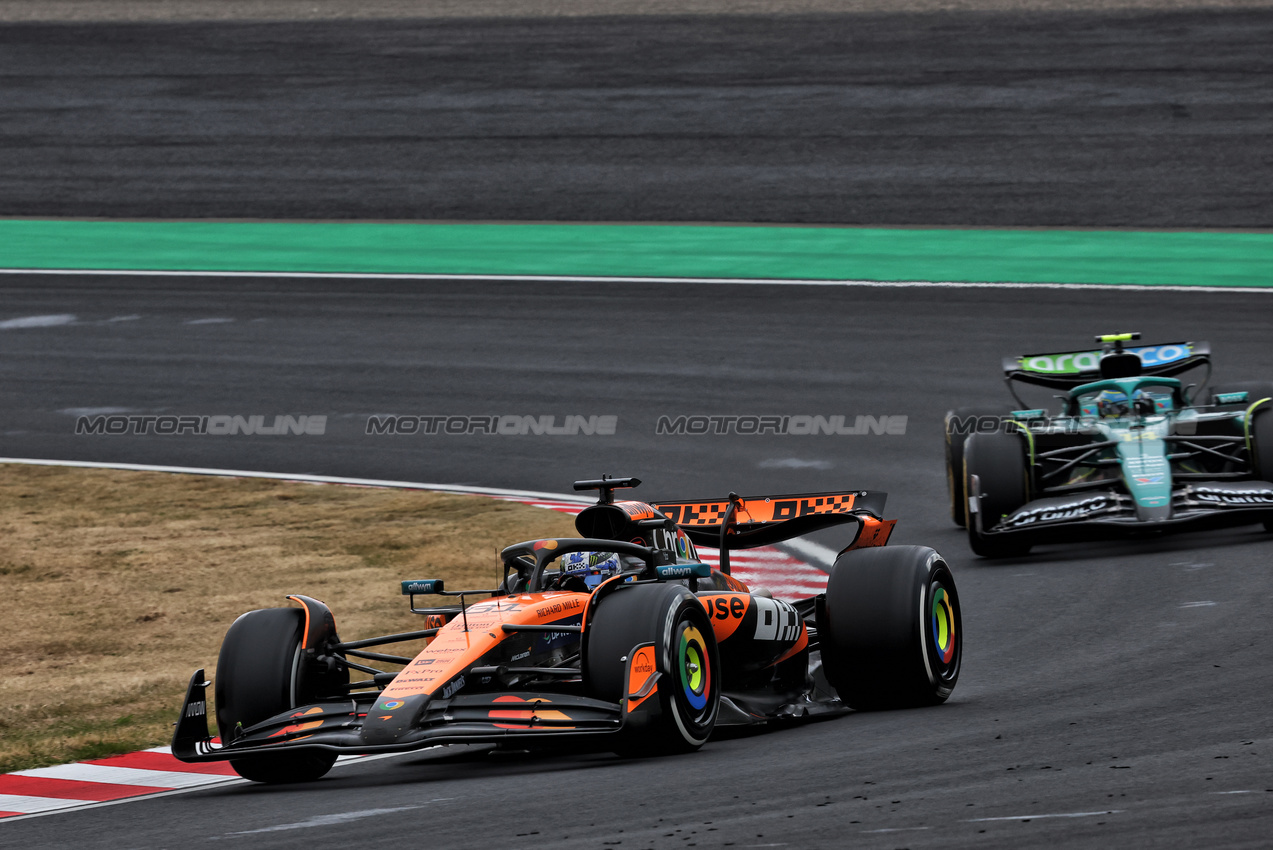 GP GIAPPONE, Oscar Piastri (AUS) McLaren MCL39.

06.04.2025. Formula 1 World Championship, Rd 3, Japanese Grand Prix, Suzuka, Japan, Gara Day.

- www.xpbimages.com, EMail: requests@xpbimages.com © Copyright: Charniaux / XPB Images
