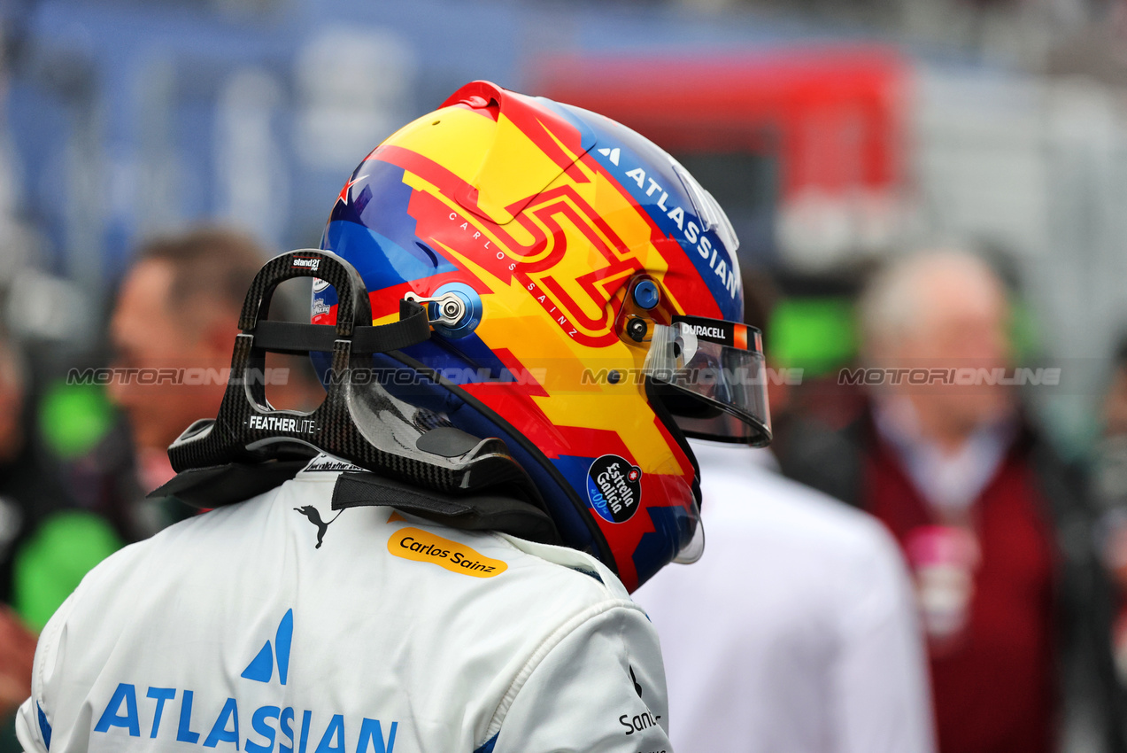 GP GIAPPONE, Carlos Sainz (ESP) Atlassian Williams Racing FW46 on the grid.

06.04.2025. Formula 1 World Championship, Rd 3, Japanese Grand Prix, Suzuka, Japan, Gara Day.

- www.xpbimages.com, EMail: requests@xpbimages.com © Copyright: Charniaux / XPB Images