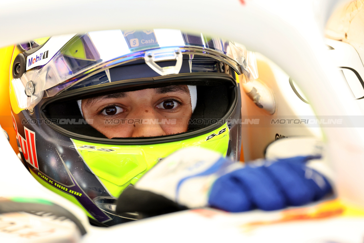 GP GIAPPONE, Isack Hadjar (FRA) Racing Bulls VCARB 02.

06.04.2025. Formula 1 World Championship, Rd 3, Japanese Grand Prix, Suzuka, Japan, Gara Day.

- www.xpbimages.com, EMail: requests@xpbimages.com © Copyright: Moy / XPB Images