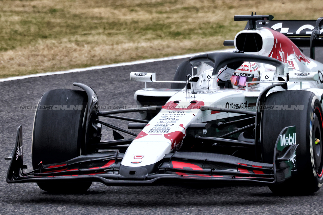 GP GIAPPONE, Gara winner Max Verstappen (NLD) Red Bull Racing RB21 celebrates at the end of the race.

06.04.2025. Formula 1 World Championship, Rd 3, Japanese Grand Prix, Suzuka, Japan, Gara Day.

 - www.xpbimages.com, EMail: requests@xpbimages.com © Copyright: Coates / XPB Images