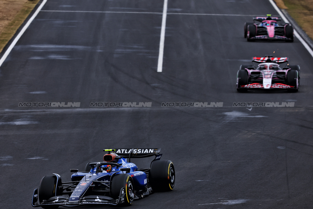 GP GIAPPONE, Carlos Sainz (ESP) Atlassian Williams Racing FW46.

06.04.2025. Formula 1 World Championship, Rd 3, Japanese Grand Prix, Suzuka, Japan, Gara Day.

- www.xpbimages.com, EMail: requests@xpbimages.com © Copyright: Batchelor / XPB Images