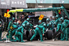 GP GIAPPONE, Lance Stroll (CDN) Aston Martin F1 Team AMR25 makes a pit stop.

06.04.2025. Formula 1 World Championship, Rd 3, Japanese Grand Prix, Suzuka, Japan, Gara Day.

- www.xpbimages.com, EMail: requests@xpbimages.com © Copyright: Batchelor / XPB Images