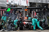 GP GIAPPONE, Andrea Kimi Antonelli (ITA) Mercedes AMG F1 W16 makes a pit stop.

06.04.2025. Formula 1 World Championship, Rd 3, Japanese Grand Prix, Suzuka, Japan, Gara Day.

- www.xpbimages.com, EMail: requests@xpbimages.com © Copyright: Batchelor / XPB Images