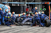 GP GIAPPONE, Carlos Sainz (ESP) Atlassian Williams Racing FW46 makes a pit stop.

06.04.2025. Formula 1 World Championship, Rd 3, Japanese Grand Prix, Suzuka, Japan, Gara Day.

- www.xpbimages.com, EMail: requests@xpbimages.com © Copyright: Batchelor / XPB Images