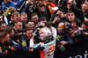 GP GIAPPONE, Gara winner Max Verstappen (NLD) Red Bull Racing celebrates with the team in parc ferme.

06.04.2025. Formula 1 World Championship, Rd 3, Japanese Grand Prix, Suzuka, Japan, Gara Day.

- www.xpbimages.com, EMail: requests@xpbimages.com © Copyright: Moy / XPB Images