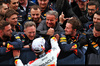 GP GIAPPONE, Gara winner Max Verstappen (NLD) Red Bull Racing celebrates with Raymond Vermeulen (NLD) Driver Manager; Christian Horner (GBR) Red Bull Racing Team Principal e the team in parc ferme.

06.04.2025. Formula 1 World Championship, Rd 3, Japanese Grand Prix, Suzuka, Japan, Gara Day.

- www.xpbimages.com, EMail: requests@xpbimages.com © Copyright: Moy / XPB Images