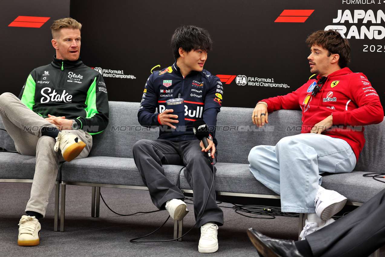 GP GIAPPONE, (L to R): Nico Hulkenberg (GER) Sauber; Yuki Tsunoda (JPN) Red Bull Racing; e Charles Leclerc (MON) Ferrari, in the FIA Press Conference.

03.04.2025. Formula 1 World Championship, Rd 3, Japanese Grand Prix, Suzuka, Japan, Preparation Day.

- www.xpbimages.com, EMail: requests@xpbimages.com © Copyright: Moy / XPB Images