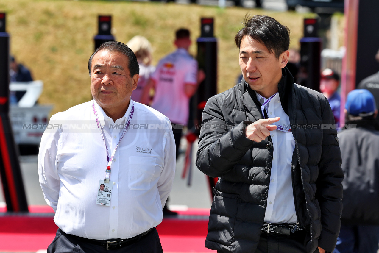 GP GIAPPONE, Hirohide Hamashima (JPN) (Left).

03.04.2025. Formula 1 World Championship, Rd 3, Japanese Grand Prix, Suzuka, Japan, Preparation Day.

- www.xpbimages.com, EMail: requests@xpbimages.com © Copyright: Moy / XPB Images