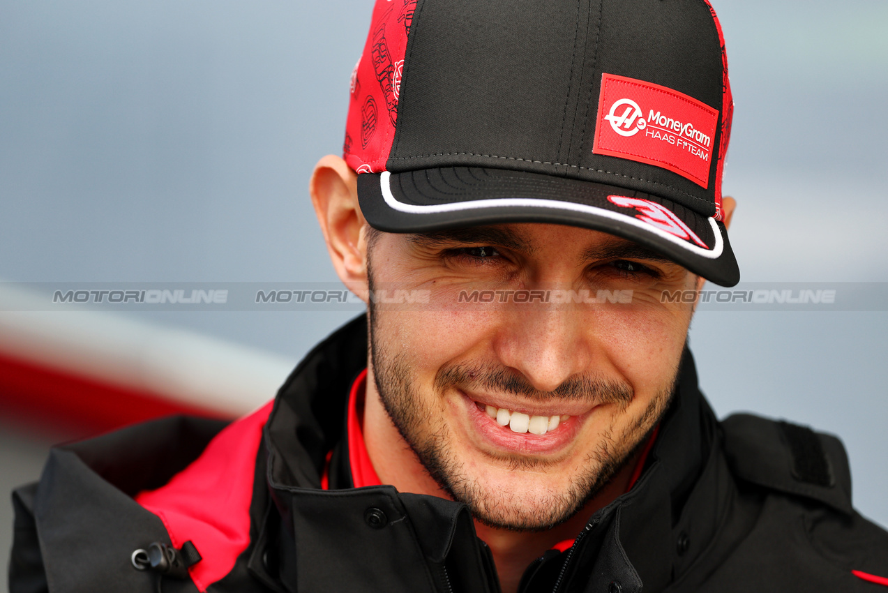 GP GIAPPONE, Esteban Ocon (FRA) Haas F1 Team.

03.04.2025. Formula 1 World Championship, Rd 3, Japanese Grand Prix, Suzuka, Japan, Preparation Day.

- www.xpbimages.com, EMail: requests@xpbimages.com © Copyright: Batchelor / XPB Images