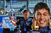 GP GIAPPONE, Circuit Atmosfera - Alexander Albon (THA) Atlassian Williams Racing fans in the pits.

03.04.2025. Formula 1 World Championship, Rd 3, Japanese Grand Prix, Suzuka, Japan, Preparation Day.

- www.xpbimages.com, EMail: requests@xpbimages.com © Copyright: Batchelor / XPB Images