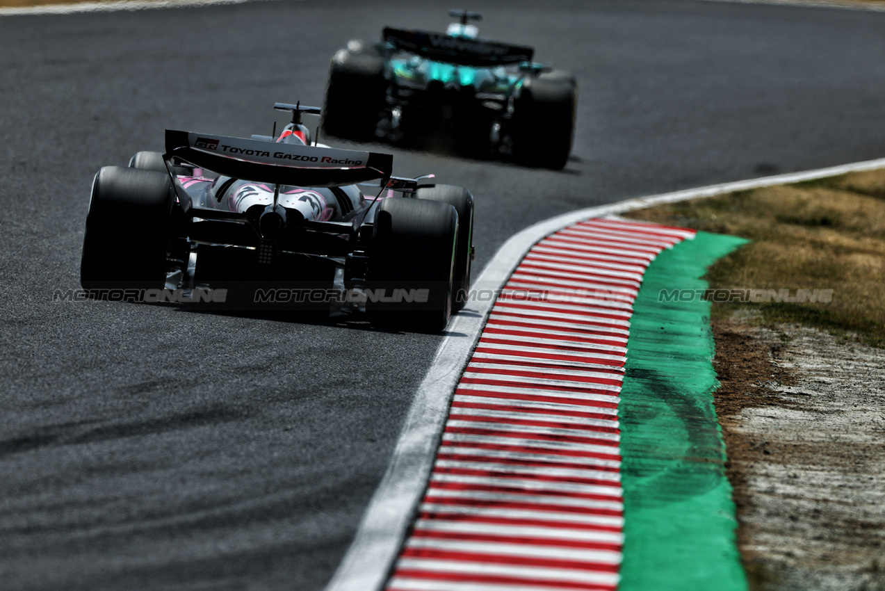 GP GIAPPONE, Esteban Ocon (FRA) Haas VF-25.

05.04.2025. Formula 1 World Championship, Rd 3, Japanese Grand Prix, Suzuka, Japan, Qualifiche Day.

- www.xpbimages.com, EMail: requests@xpbimages.com © Copyright: Charniaux / XPB Images