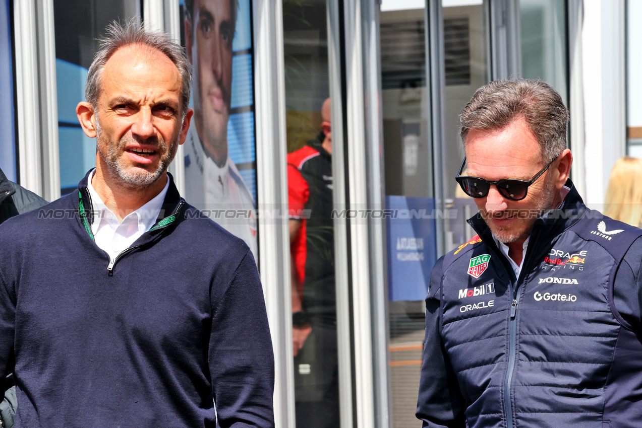 GP GIAPPONE, (L to R): Adam Norris (GBR) with Christian Horner (GBR) Red Bull Racing Team Principal.

05.04.2025. Formula 1 World Championship, Rd 3, Japanese Grand Prix, Suzuka, Japan, Qualifiche Day.

- www.xpbimages.com, EMail: requests@xpbimages.com © Copyright: Batchelor / XPB Images