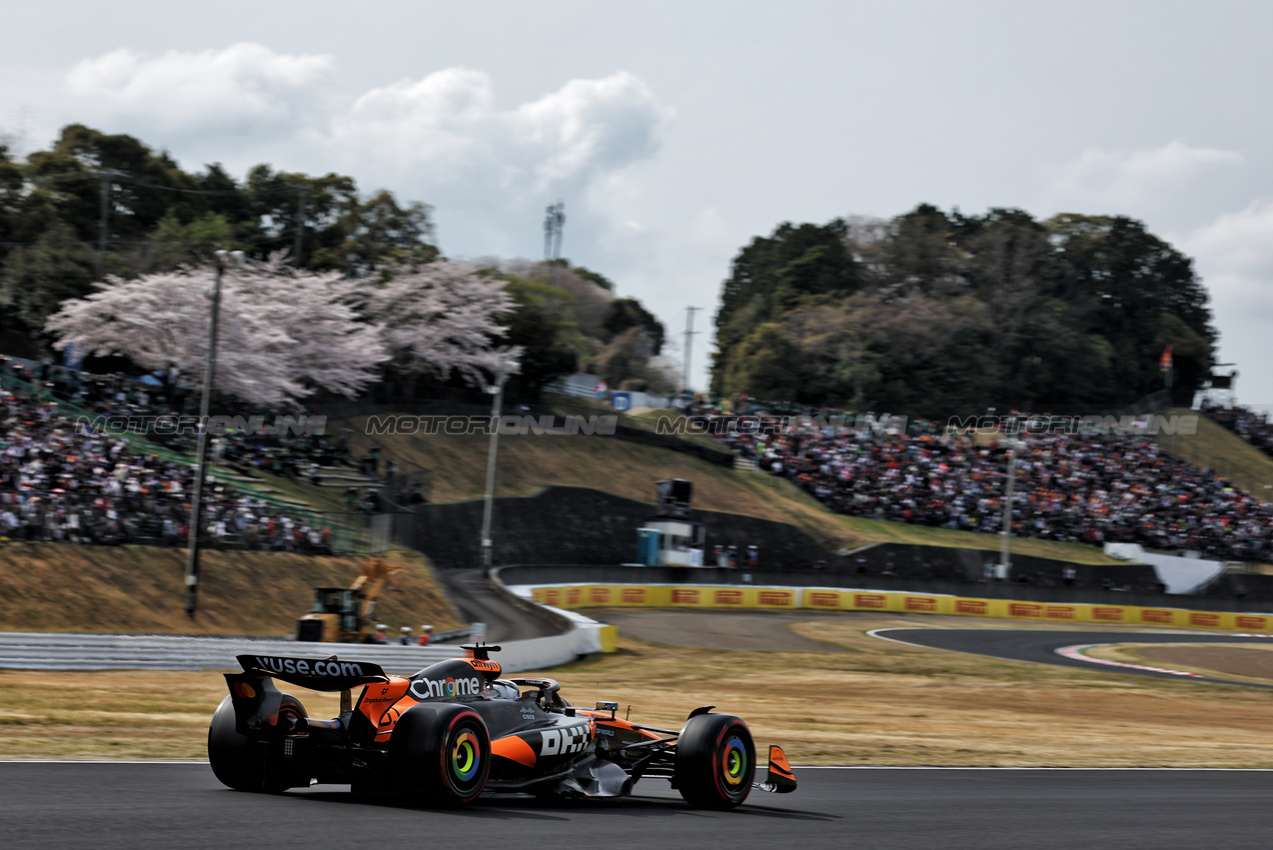 GP GIAPPONE, Oscar Piastri (AUS) McLaren MCL39.

05.04.2025. Formula 1 World Championship, Rd 3, Japanese Grand Prix, Suzuka, Japan, Qualifiche Day.

- www.xpbimages.com, EMail: requests@xpbimages.com © Copyright: Charniaux / XPB Images