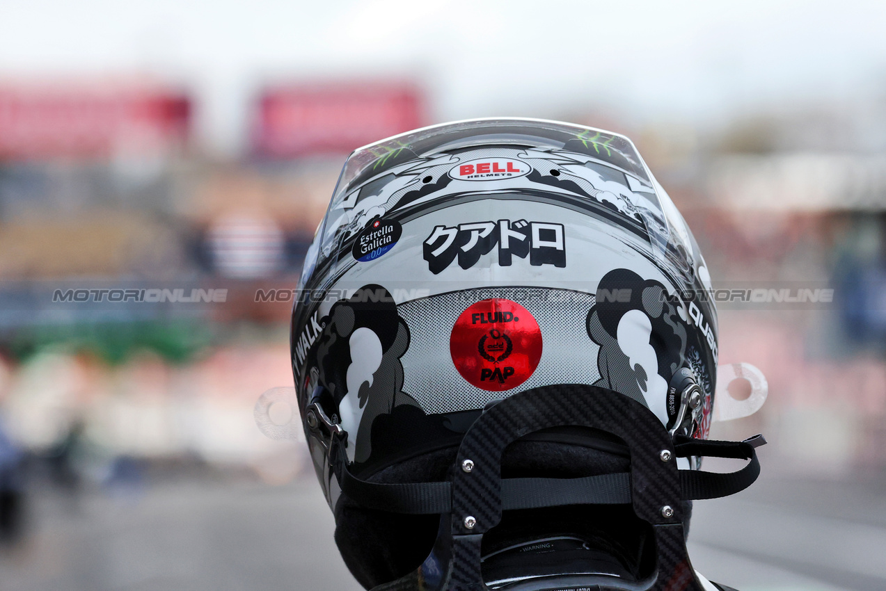 GP GIAPPONE, Oscar Piastri (AUS) McLaren in qualifying parc ferme.

05.04.2025. Formula 1 World Championship, Rd 3, Japanese Grand Prix, Suzuka, Japan, Qualifiche Day.

- www.xpbimages.com, EMail: requests@xpbimages.com © Copyright: Charniaux / XPB Images
