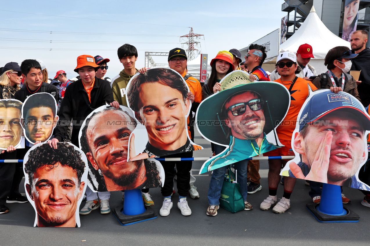 GP GIAPPONE, Circuit Atmosfera - fans.

05.04.2025. Formula 1 World Championship, Rd 3, Japanese Grand Prix, Suzuka, Japan, Qualifiche Day.

- www.xpbimages.com, EMail: requests@xpbimages.com © Copyright: Moy / XPB Images