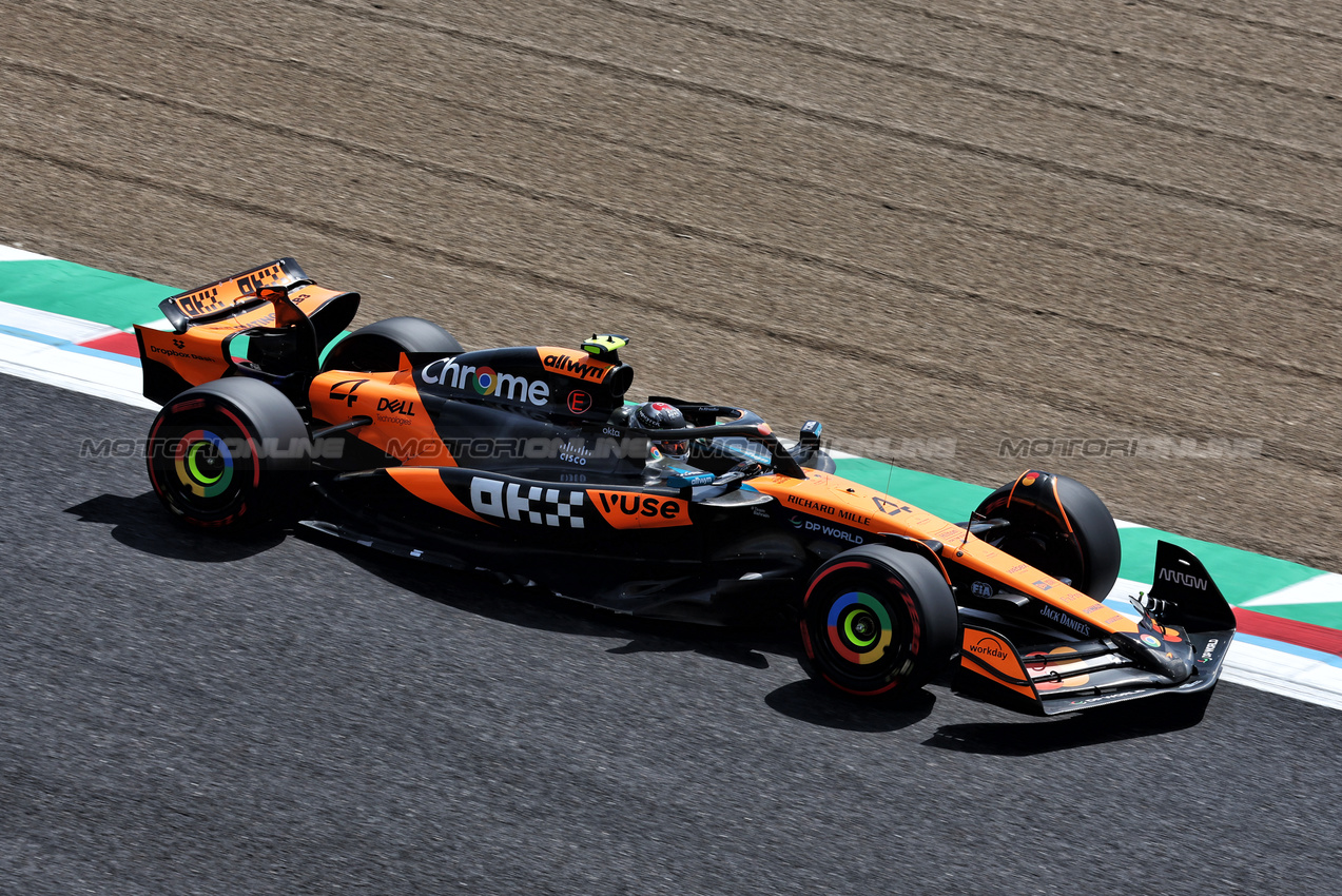 GP GIAPPONE, Lando Norris (GBR) McLaren MCL39.

05.04.2025. Formula 1 World Championship, Rd 3, Japanese Grand Prix, Suzuka, Japan, Qualifiche Day.

- www.xpbimages.com, EMail: requests@xpbimages.com © Copyright: Moy / XPB Images