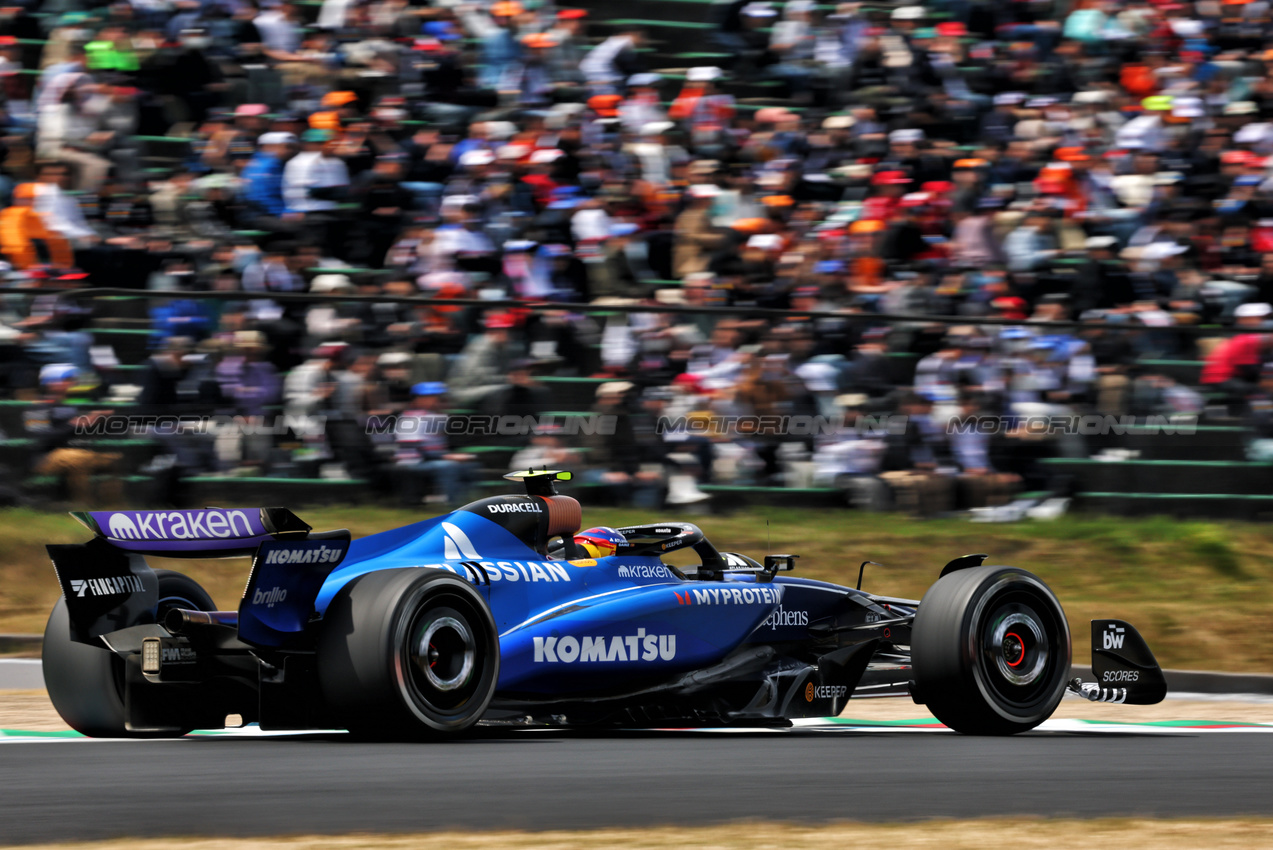 GP GIAPPONE, Carlos Sainz (ESP) Atlassian Williams Racing FW46.

05.04.2025. Formula 1 World Championship, Rd 3, Japanese Grand Prix, Suzuka, Japan, Qualifiche Day.

- www.xpbimages.com, EMail: requests@xpbimages.com © Copyright: Batchelor / XPB Images
