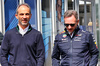 GP GIAPPONE, (L to R): Adam Norris (GBR) with Christian Horner (GBR) Red Bull Racing Team Principal.

05.04.2025. Formula 1 World Championship, Rd 3, Japanese Grand Prix, Suzuka, Japan, Qualifiche Day.

- www.xpbimages.com, EMail: requests@xpbimages.com © Copyright: Batchelor / XPB Images