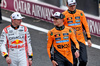 GP GIAPPONE, (L to R): Max Verstappen (NLD) Red Bull Racing mcp with Lando Norris (GBR) McLaren e Oscar Piastri (AUS) McLaren in qualifying parc ferme.

05.04.2025. Formula 1 World Championship, Rd 3, Japanese Grand Prix, Suzuka, Japan, Qualifiche Day.

 - www.xpbimages.com, EMail: requests@xpbimages.com © Copyright: Coates / XPB Images