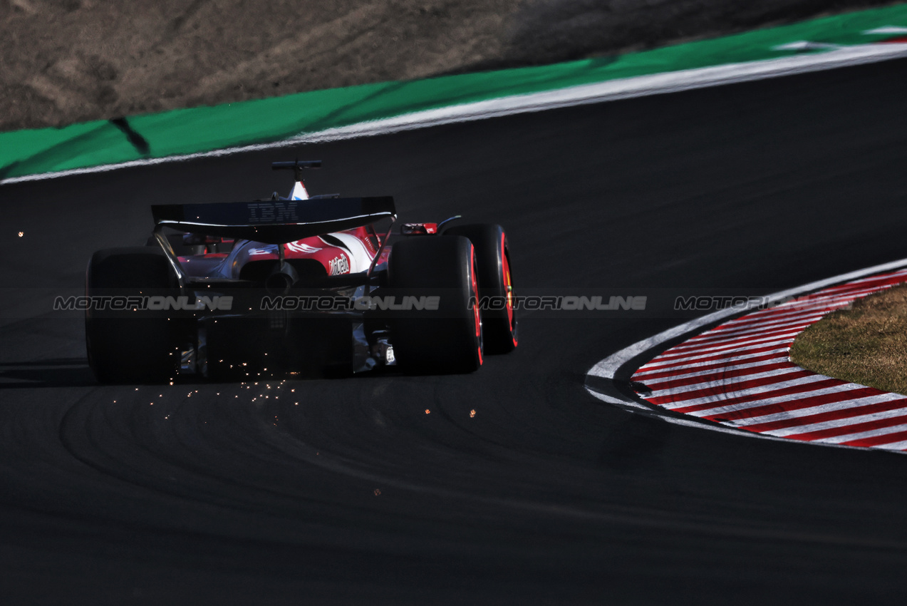 GP GIAPPONE, Charles Leclerc (MON) Ferrari SF-25.

04.04.2025. Formula 1 World Championship, Rd 3, Japanese Grand Prix, Suzuka, Japan, Practice Day.

- www.xpbimages.com, EMail: requests@xpbimages.com © Copyright: Moy / XPB Images