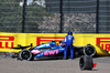 GP GIAPPONE, Dr Ian Roberts (GBR) FIA Doctor with Jack Doohan (AUS) Alpine F1 Team A525 after he crashed in the second practice session.

04.04.2025. Formula 1 World Championship, Rd 3, Japanese Grand Prix, Suzuka, Japan, Practice Day.

- www.xpbimages.com, EMail: requests@xpbimages.com © Copyright: Moy / XPB Images