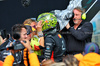 GP GRAN BRETAGNA, Gara winner Lando Norris (GBR) McLaren celebrates with his mother Cisca Wauman (BEL) in parc ferme.

06.07.2025. Formula 1 World Championship, Rd 12, British Grand Prix, Silverstone, England, Gara Day.

- www.xpbimages.com, EMail: requests@xpbimages.com © Copyright: Batchelor / XPB Images
