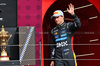 GP GRAN BRETAGNA, Oscar Piastri (AUS) McLaren celebrates his second position on the podium.

06.07.2025. Formula 1 World Championship, Rd 12, British Grand Prix, Silverstone, England, Gara Day.

- www.xpbimages.com, EMail: requests@xpbimages.com © Copyright: Batchelor / XPB Images