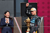 GP GRAN BRETAGNA, Gara winner Lando Norris (GBR) McLaren celebrates on the podium.

06.07.2025. Formula 1 World Championship, Rd 12, British Grand Prix, Silverstone, England, Gara Day.

- www.xpbimages.com, EMail: requests@xpbimages.com © Copyright: Moy / XPB Images