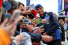 GP GRAN BRETAGNA, Alexander Albon (THA) Atlassian Williams Racing with fans.

06.07.2025. Formula 1 World Championship, Rd 12, British Grand Prix, Silverstone, England, Gara Day.

 - www.xpbimages.com, EMail: requests@xpbimages.com © Copyright: Rew / XPB Images