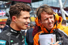 GP GRAN BRETAGNA, (L to R): Lando Norris (GBR) McLaren with William Joseph (GBR) McLaren Gara Engineer on the grid.

06.07.2025. Formula 1 World Championship, Rd 12, British Grand Prix, Silverstone, England, Gara Day.

- www.xpbimages.com, EMail: requests@xpbimages.com © Copyright: Moy / XPB Images