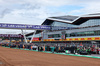 GP GRAN BRETAGNA, Nico Hulkenberg (GER) Sauber C45 e Oliver Bearman (GBR) Haas VF-25 at the back of the grid before the partenza of the race.

06.07.2025. Formula 1 World Championship, Rd 12, British Grand Prix, Silverstone, England, Gara Day.

- www.xpbimages.com, EMail: requests@xpbimages.com © Copyright: Moy / XPB Images