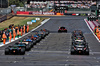 GP GRAN BRETAGNA, Nico Hulkenberg (GER) Sauber C45 e Oliver Bearman (GBR) Haas VF-25 at the back of the grid before the partenza of the race.

06.07.2025. Formula 1 World Championship, Rd 12, British Grand Prix, Silverstone, England, Gara Day.

- www.xpbimages.com, EMail: requests@xpbimages.com © Copyright: Moy / XPB Images