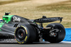 GP GRAN BRETAGNA, Gabriel Bortoleto (BRA) Sauber C45 with a broken rear wing.

06.07.2025. Formula 1 World Championship, Rd 12, British Grand Prix, Silverstone, England, Gara Day.

- www.xpbimages.com, EMail: requests@xpbimages.com © Copyright: Charniaux / XPB Images