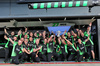 GP GRAN BRETAGNA, The crew of Nico Hulkenberg (GER) Sauber celebrate third position.

06.07.2025. Formula 1 World Championship, Rd 12, British Grand Prix, Silverstone, England, Gara Day.

- www.xpbimages.com, EMail: requests@xpbimages.com © Copyright: Charniaux / XPB Images