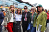 GP GRAN BRETAGNA, Olivia Wilde (USA) Actress (Left) e Felicity Jones (GBR) Actress (Beside her) with guests on the grid.

06.07.2025. Formula 1 World Championship, Rd 12, British Grand Prix, Silverstone, England, Gara Day.

- www.xpbimages.com, EMail: requests@xpbimages.com © Copyright: Moy / XPB Images