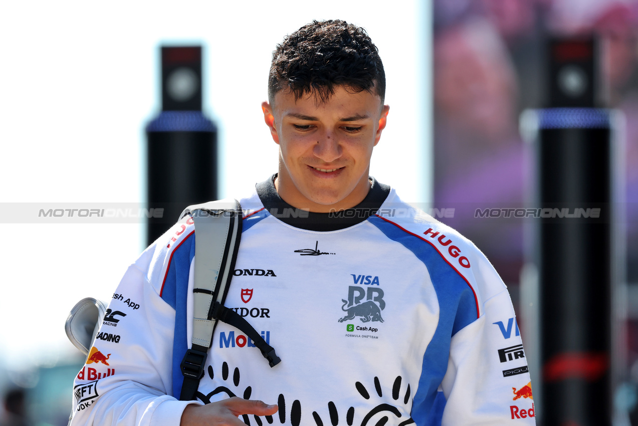 GP GRAN BRETAGNA, Isack Hadjar (FRA) Racing Bulls.

03.07.2025. Formula 1 World Championship, Rd 12, British Grand Prix, Silverstone, England, Preparation Day.

 - www.xpbimages.com, EMail: requests@xpbimages.com © Copyright: Rew / XPB Images