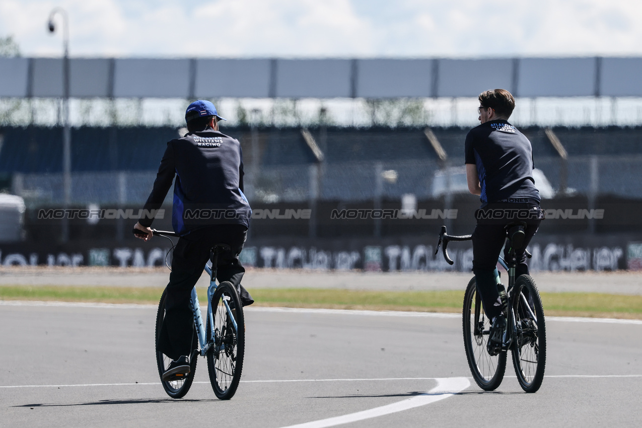 GP GRAN BRETAGNA, Alexander Albon (THA), Atlassian Williams Racing 
03.07.2025. Formula 1 World Championship, Rd 12, British Grand Prix, Silverstone, England, Preparation Day.
- www.xpbimages.com, EMail: requests@xpbimages.com © Copyright: Charniaux / XPB Images