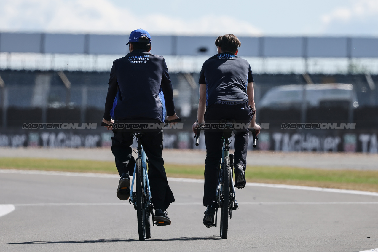 GP GRAN BRETAGNA, Alexander Albon (THA), Atlassian Williams Racing 
03.07.2025. Formula 1 World Championship, Rd 12, British Grand Prix, Silverstone, England, Preparation Day.
- www.xpbimages.com, EMail: requests@xpbimages.com © Copyright: Charniaux / XPB Images