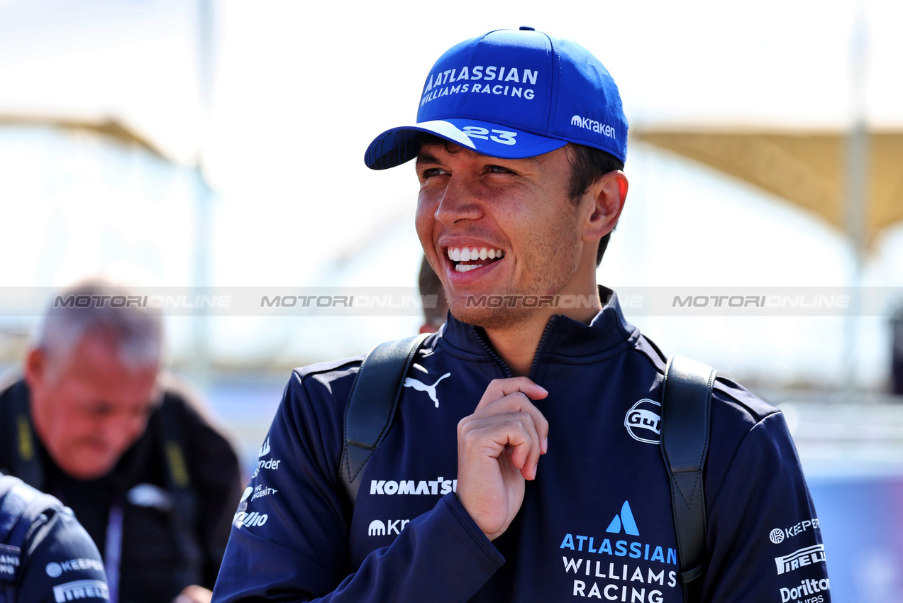 GP GRAN BRETAGNA, Alexander Albon (THA) Atlassian Williams Racing.

03.07.2025. Formula 1 World Championship, Rd 12, British Grand Prix, Silverstone, England, Preparation Day.

- www.xpbimages.com, EMail: requests@xpbimages.com © Copyright: Moy / XPB Images