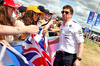 GP GRAN BRETAGNA, James Vowles (GBR) Atlassian Williams Racing Team Principal with fans.

03.07.2025. Formula 1 World Championship, Rd 12, British Grand Prix, Silverstone, England, Preparation Day.

- www.xpbimages.com, EMail: requests@xpbimages.com © Copyright: Bearne / XPB Images