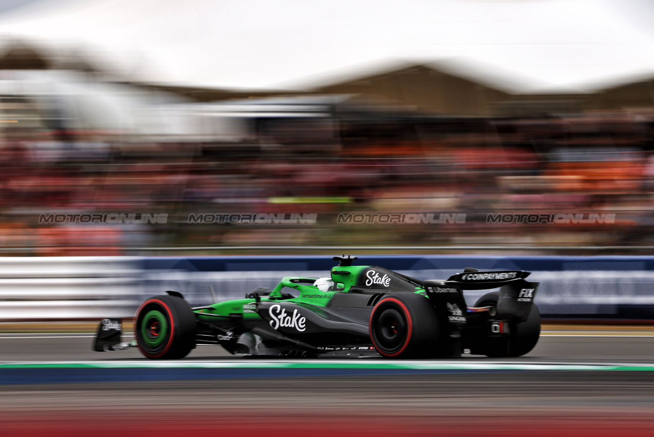 GP GRAN BRETAGNA, Nico Hulkenberg (GER) Sauber C45.

05.07.2025. Formula 1 World Championship, Rd 12, British Grand Prix, Silverstone, England, Qualifiche Day.

- www.xpbimages.com, EMail: requests@xpbimages.com © Copyright: Charniaux / XPB Images