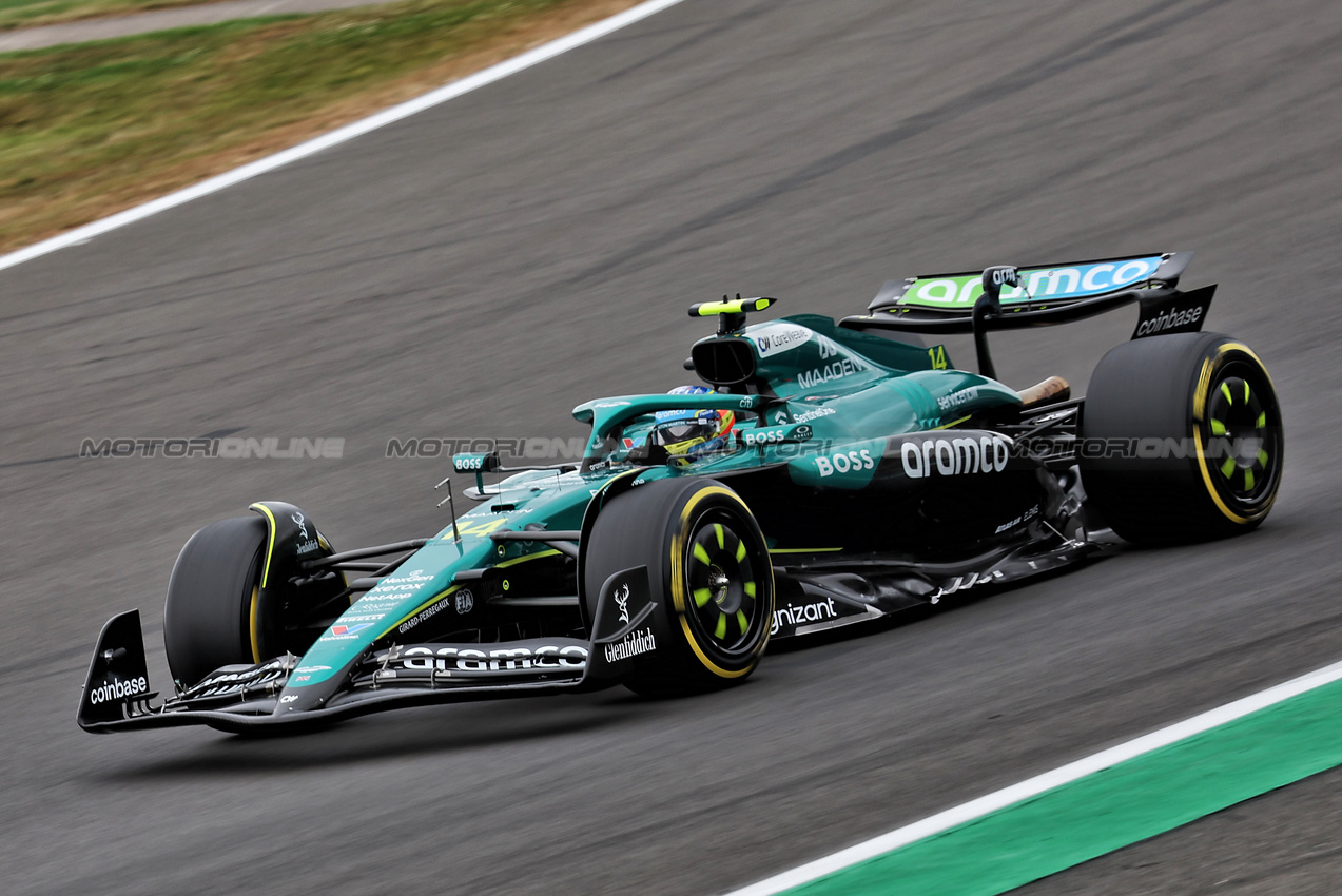 GP GRAN BRETAGNA, Fernando Alonso (ESP) Aston Martin F1 Team AMR25.

05.07.2025. Formula 1 World Championship, Rd 12, British Grand Prix, Silverstone, England, Qualifiche Day.

- www.xpbimages.com, EMail: requests@xpbimages.com © Copyright: Bearne / XPB Images