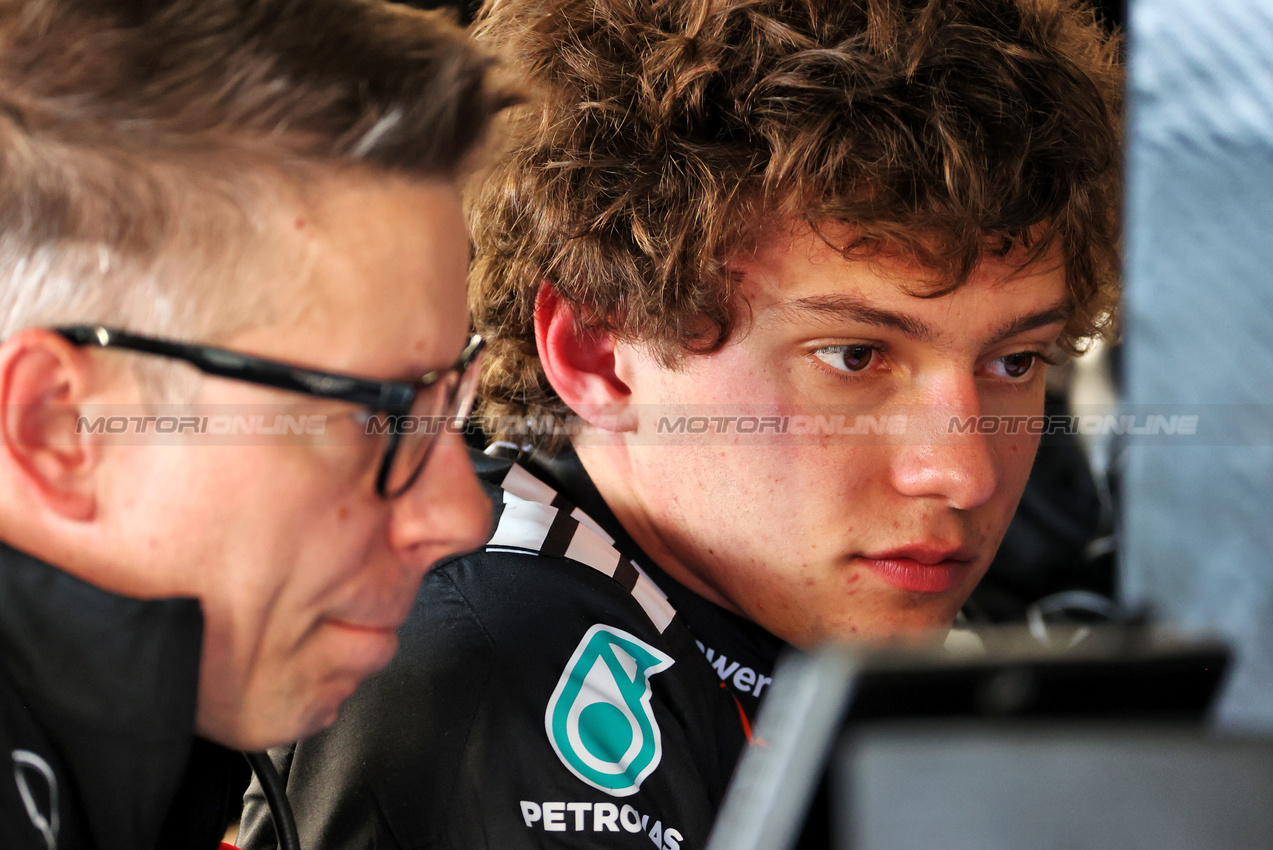 GP GRAN BRETAGNA, Andrea Kimi Antonelli (ITA) Mercedes AMG F1.

05.07.2025. Formula 1 World Championship, Rd 12, British Grand Prix, Silverstone, England, Qualifiche Day.

- www.xpbimages.com, EMail: requests@xpbimages.com © Copyright: Davenport / XPB Images