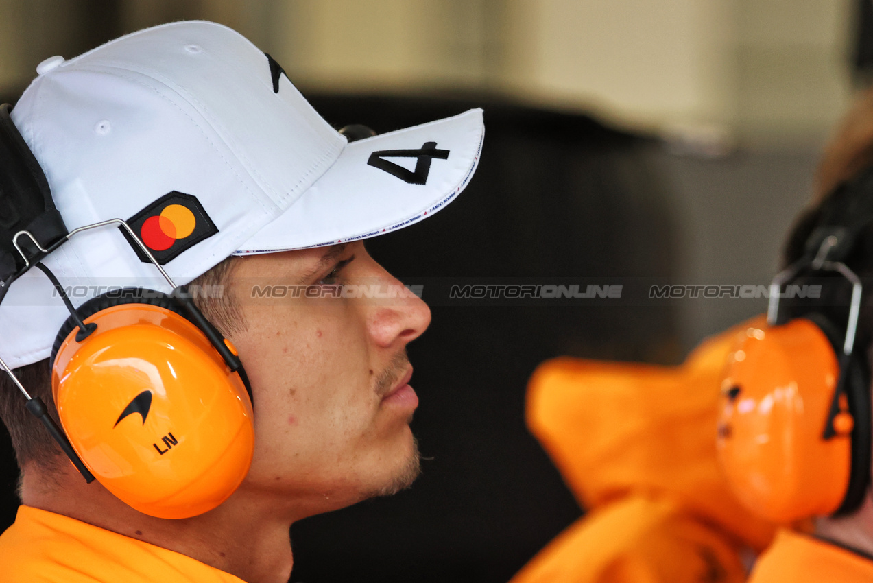 GP GRAN BRETAGNA, Lando Norris (GBR) McLaren.

05.07.2025. Formula 1 World Championship, Rd 12, British Grand Prix, Silverstone, England, Qualifiche Day.

- www.xpbimages.com, EMail: requests@xpbimages.com © Copyright: Davenport / XPB Images