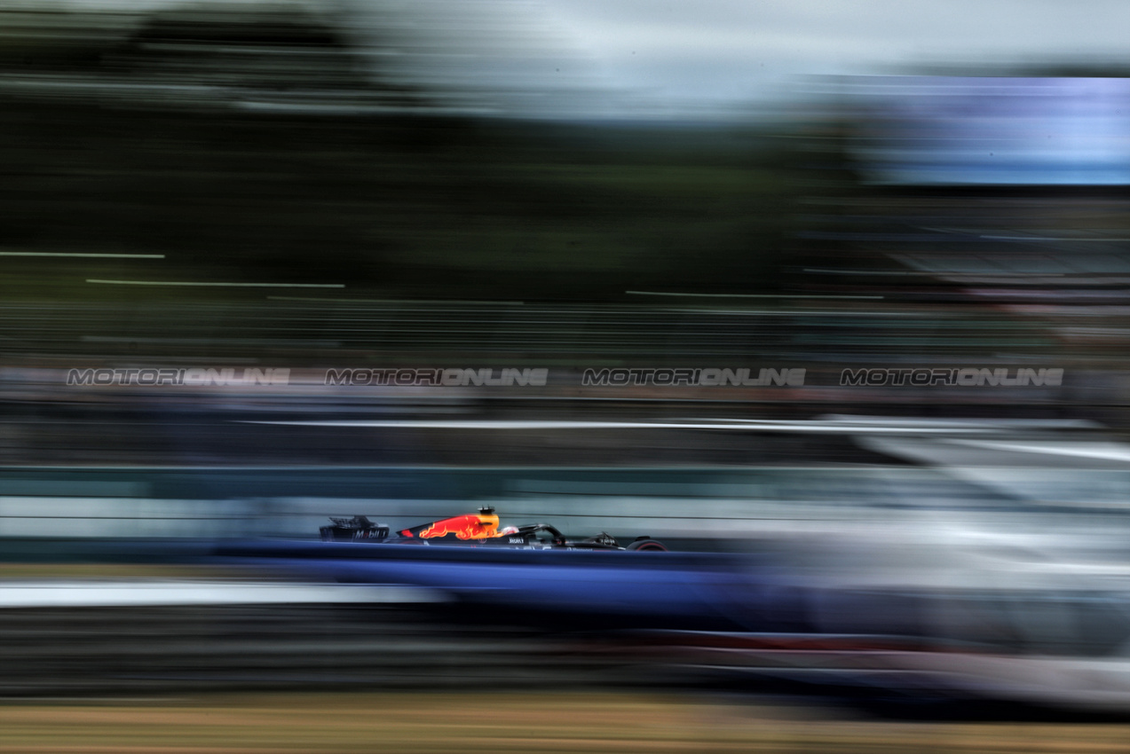 GP GRAN BRETAGNA, Yuki Tsunoda (JPN) Red Bull Racing RB21.

05.07.2025. Formula 1 World Championship, Rd 12, British Grand Prix, Silverstone, England, Qualifiche Day.

- www.xpbimages.com, EMail: requests@xpbimages.com © Copyright: Charniaux / XPB Images
