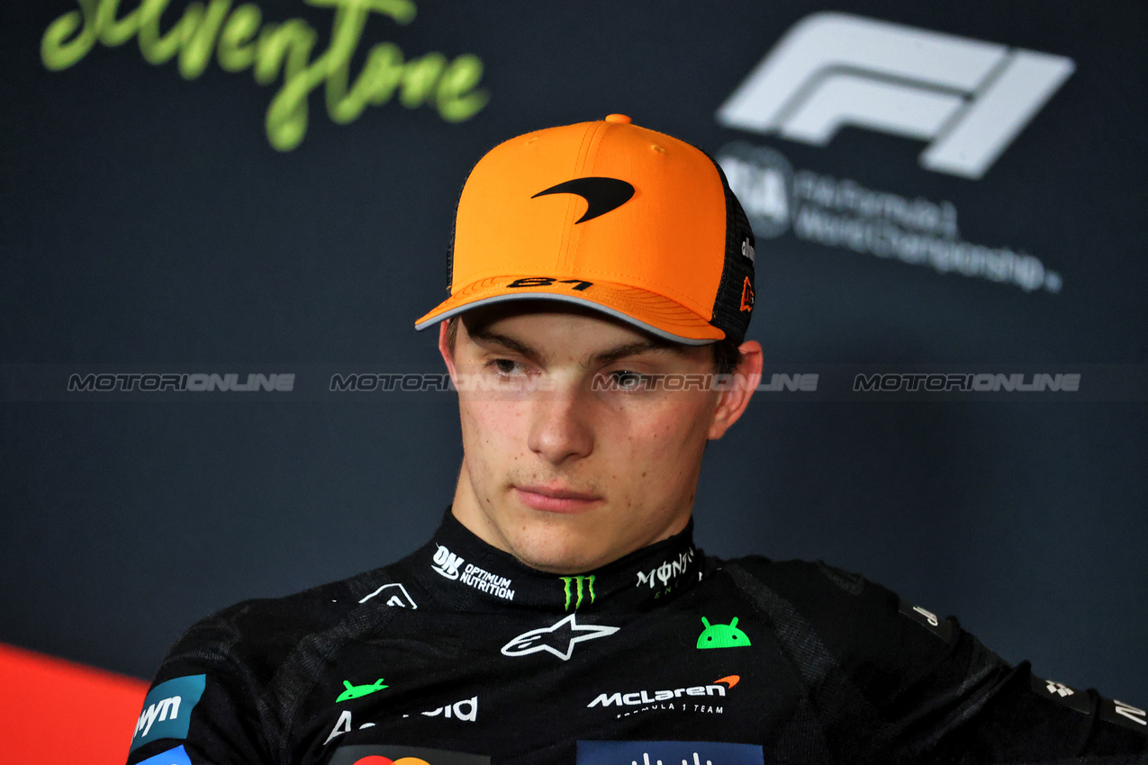 GP GRAN BRETAGNA, Oscar Piastri (AUS) McLaren in the post qualifying FIA Press Conference.

05.07.2025. Formula 1 World Championship, Rd 12, British Grand Prix, Silverstone, England, Qualifiche Day.

- www.xpbimages.com, EMail: requests@xpbimages.com © Copyright: Davenport / XPB Images
