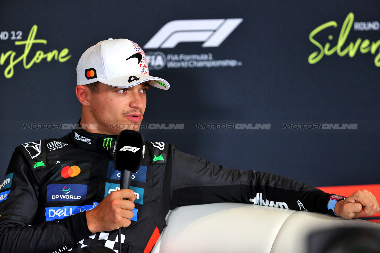 GP GRAN BRETAGNA, Lando Norris (GBR) McLaren in the post qualifying FIA Press Conference.

05.07.2025. Formula 1 World Championship, Rd 12, British Grand Prix, Silverstone, England, Qualifiche Day.

- www.xpbimages.com, EMail: requests@xpbimages.com © Copyright: Davenport / XPB Images